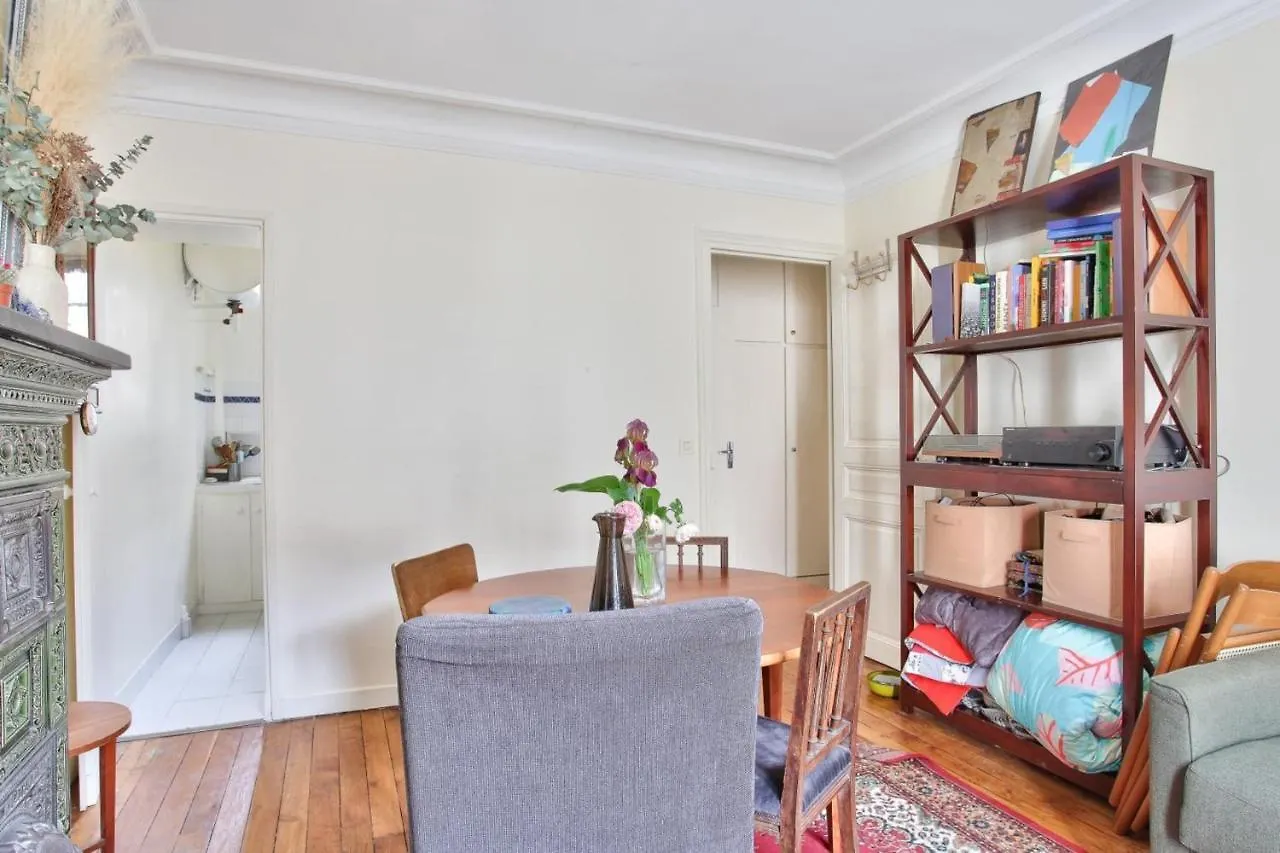 Old Apartment For 3 People In Place D'Italie 파리 프랑스